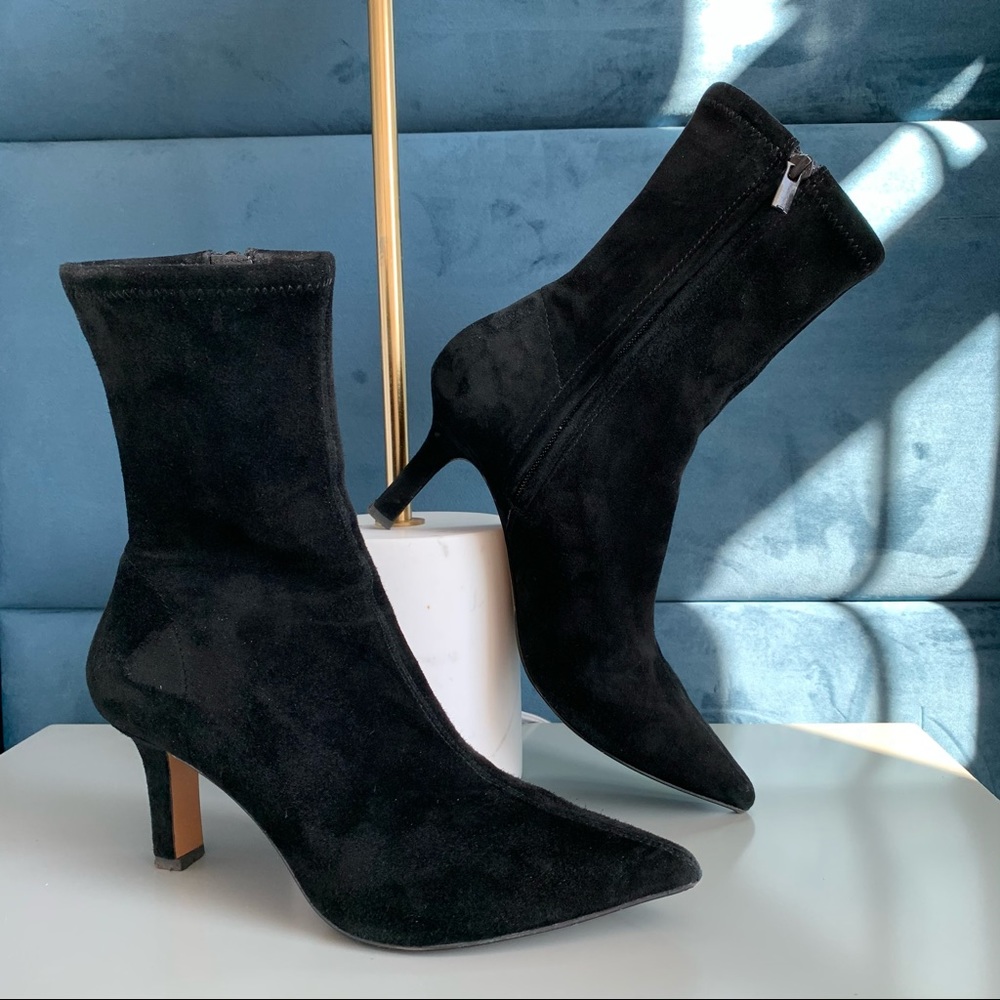 & 𝑂𝑡ℎ𝑒𝑟 𝑆𝑡𝑜𝑟𝑖𝑒𝑠 suede sock booties